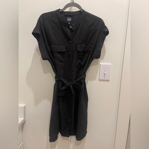 GAP Black Short-Sleeve Utility Mini Shirtdress